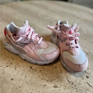Nike Pink and White Huraches